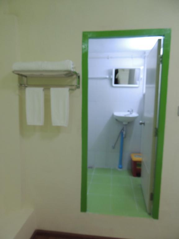 Lotus Bed & Breakfast Yangon Chambre photo