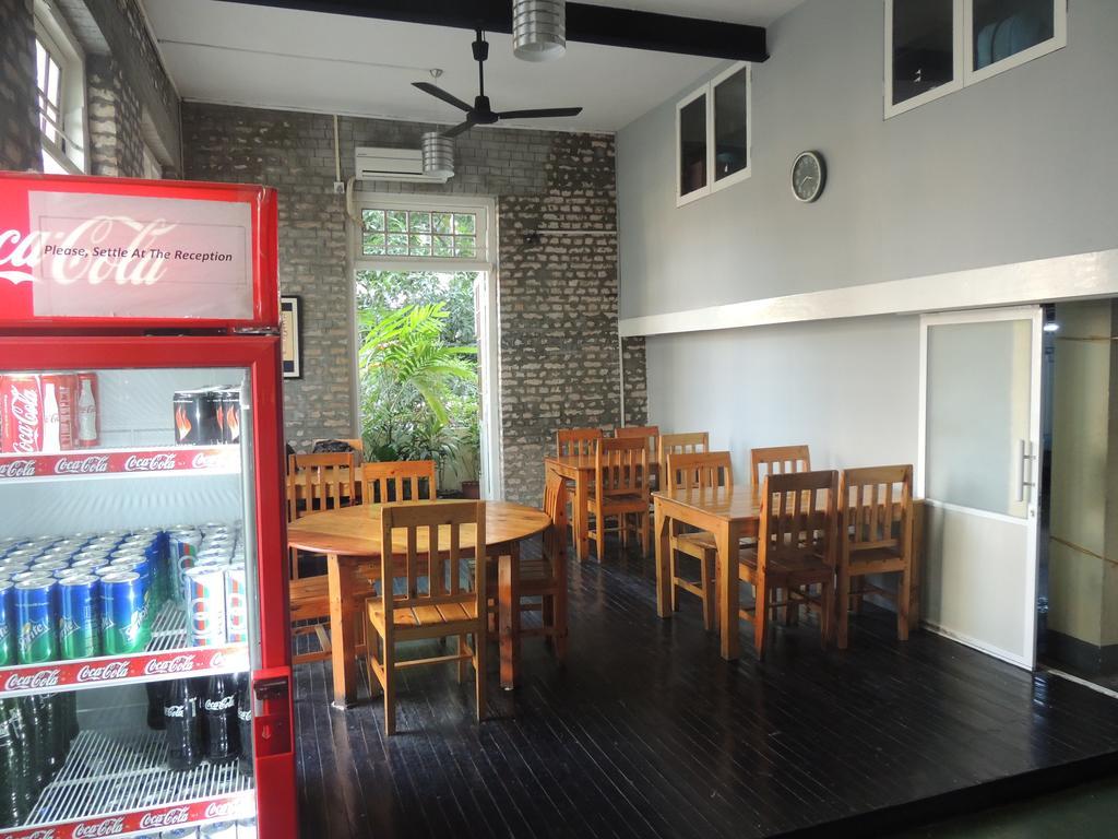 Lotus Bed & Breakfast Yangon Extérieur photo