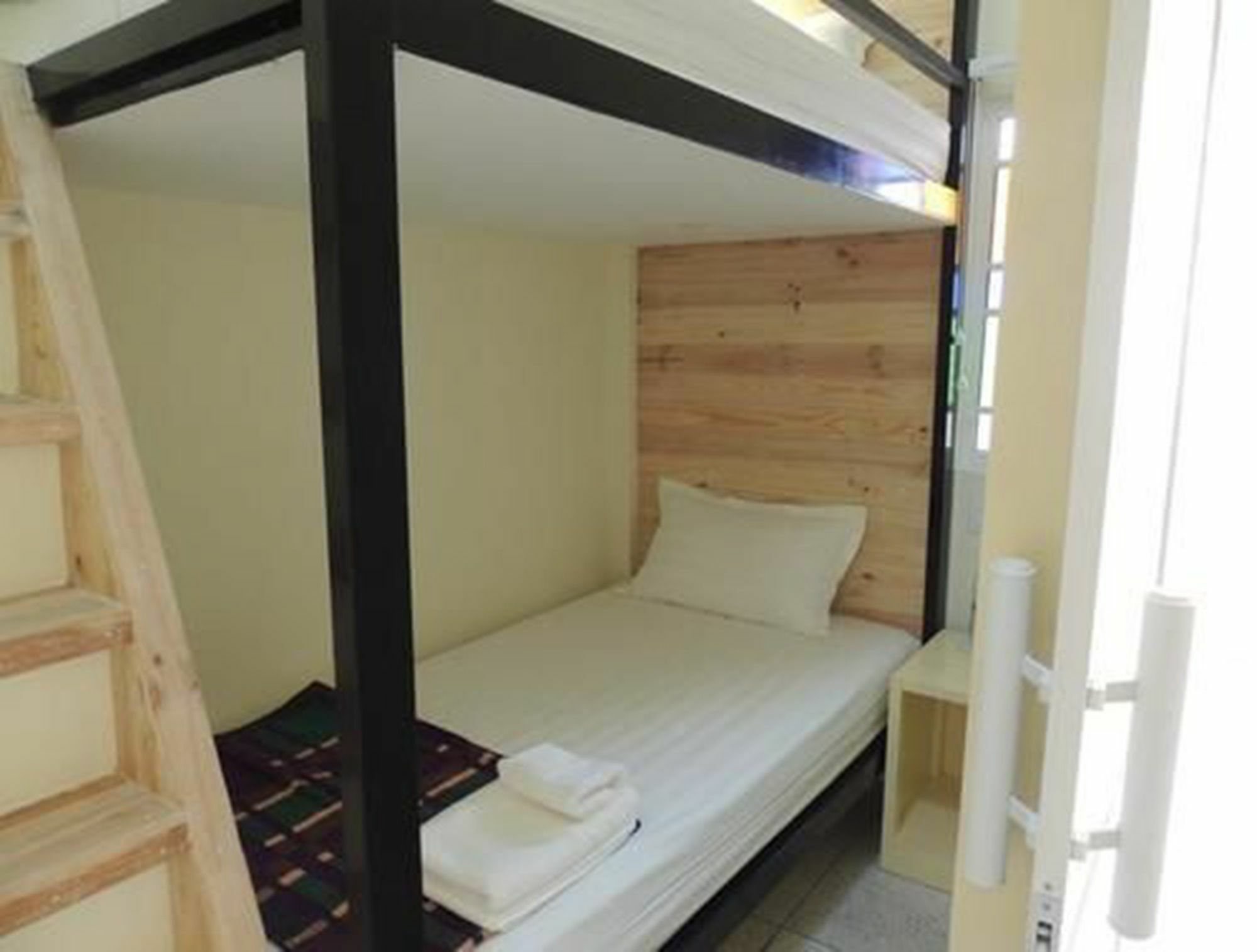 Lotus Bed & Breakfast Yangon Extérieur photo